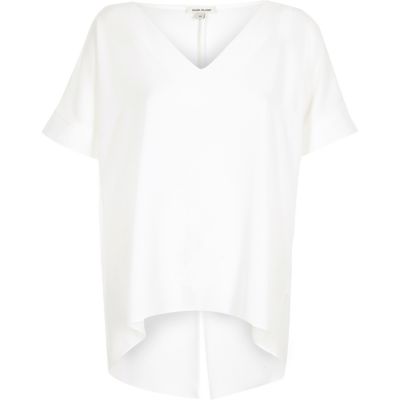 White split back cold shoulder T-shirt